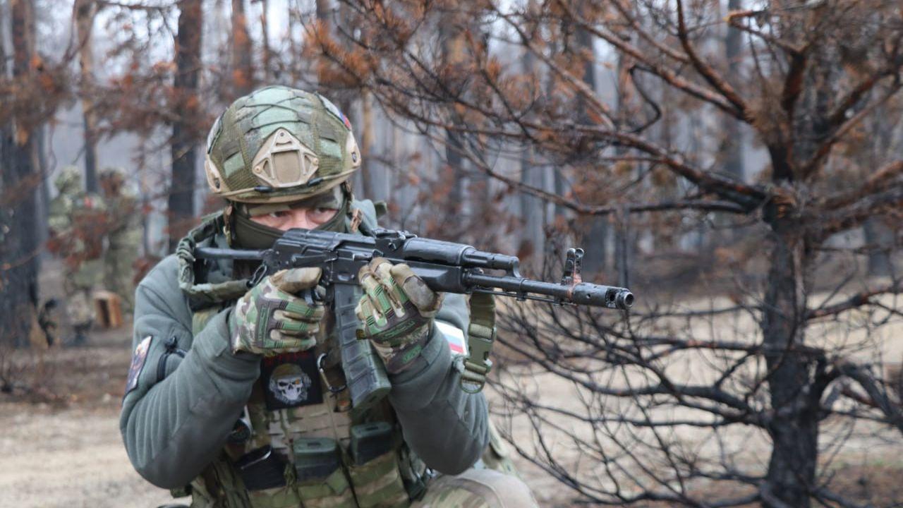 Помогают выжить и победить